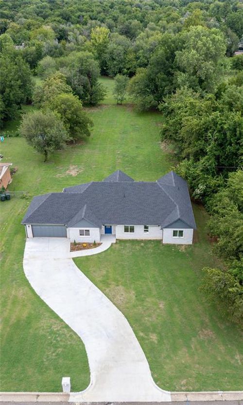 9717 Ne 10th St, Midwest City, OK, 73130-1505 | Card Image