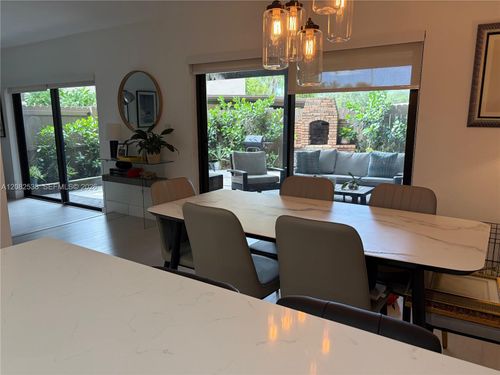 9216 Sw 136th Street Cir, Miami, FL, 33176-5824 | Card Image