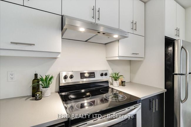 111 - 3028 Creekshore Common, Condo with 2 bedrooms, 1 bathrooms and null parking in Oakville ON | Image 11