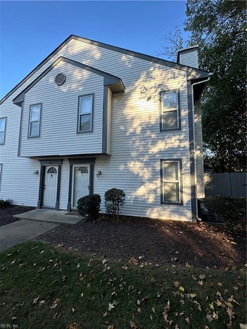 706 Gemstone Ln, Virginia Beach, VA, 23462-1189 | Card Image