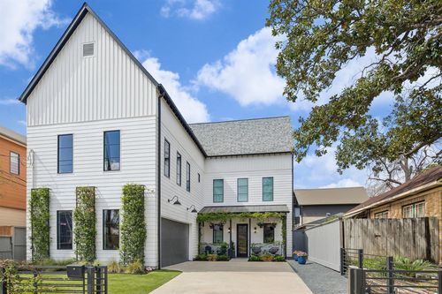 2705 Julian St, Houston, TX, 77009-7109 | Card Image