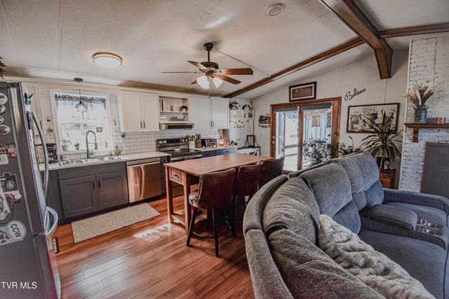 110 Little League Rd Ne, House other with 3 bedrooms, 2 bathrooms and null parking in Coeburn VA | Image 9