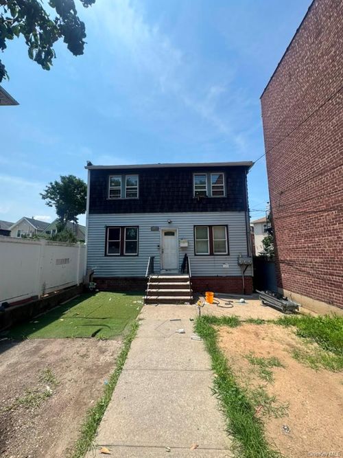 21-28 72nd St, East Elmhurst, NY, 11370-1008 | Card Image