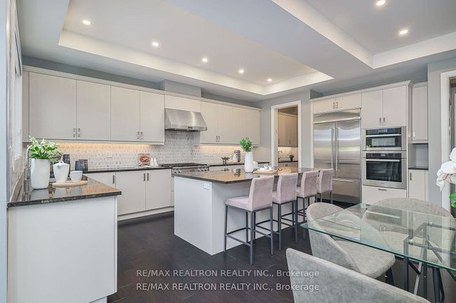 3 Redelmeier Crt, House other with 6 bedrooms, 6 bathrooms and 3 parking in Maple ON | Image 4