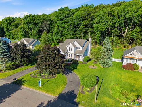 16 Harvest Ln, Bloomfield, CT, 06002-1171 | Card Image