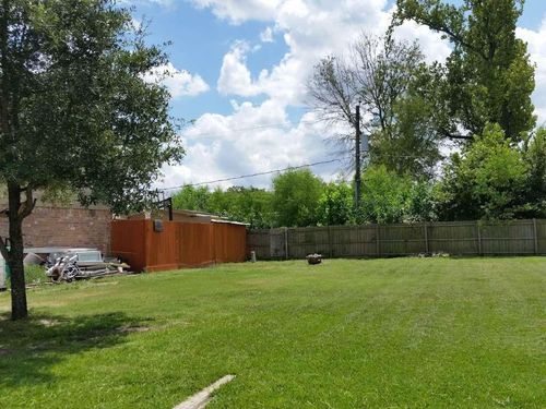 502 Walston Ln, Houston, TX, 77060-5845 | Card Image