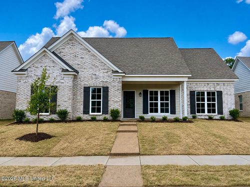 2253 Scott Meadows Ln, Hernando, MS, 38632-1570 | Card Image