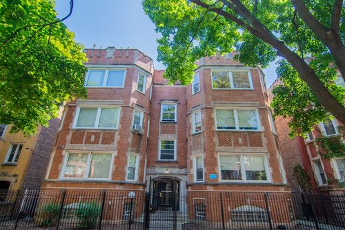 apt-3-7839 S Kingston Ave, Chicago, IL, 60649-5565 | Card Image
