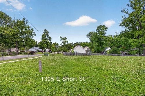 1305 E Short St, Bloomington, IN, 47401-6724 | Card Image