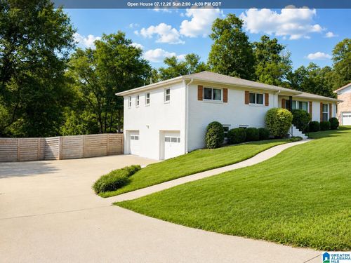 3521 Teton Cir, Vestavia Hills, AL, 35216-3831 | Card Image