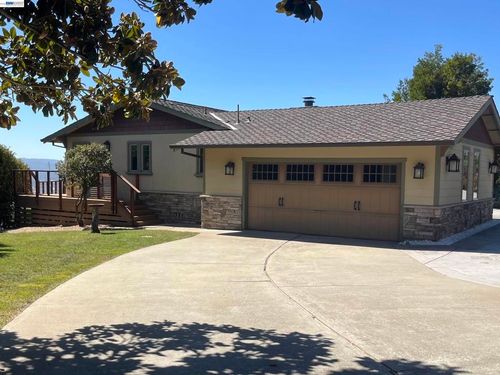 3200 Valley View Ct, Morgan Hill, CA, 95037-6628 | Card Image