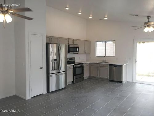 2874 W Muriel Dr, Phoenix, AZ, 85053-1946 | Card Image