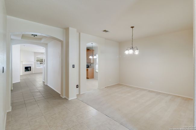127 Still Brook Ln, House other with 3 bedrooms, 2 bathrooms and null parking in Cibolo TX | Image 5