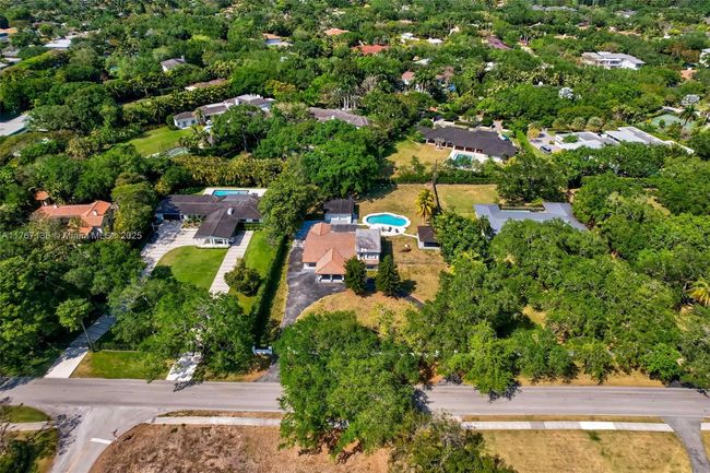 6835 Sw 112 Th St, House other with 4 bedrooms, 3 bathrooms and null parking in Pinecrest FL | Image 4