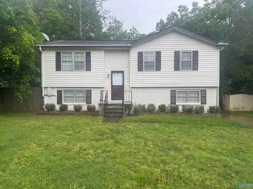 3218 Uvalde Ln Nw, Huntsville, AL, 35810-2932 | Card Image