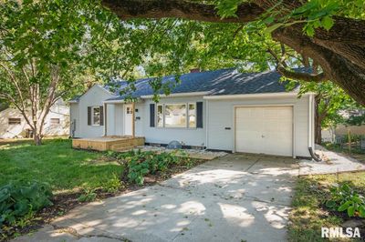 620 Spring Street, House other with 3 bedrooms, 2 bathrooms and null parking in Washington IL | Image 1