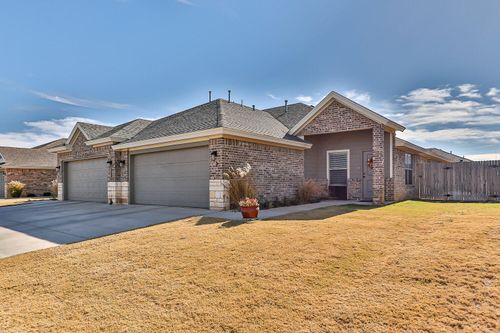 a-5525 121st St, Lubbock, TX, 79424-8572 | Card Image