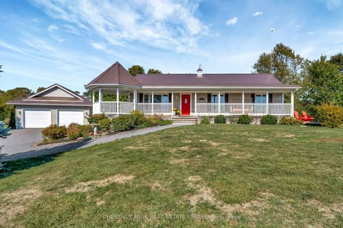 28 Huyck'S Point Rd, Wellington, ON, K0K3L0 | Card Image