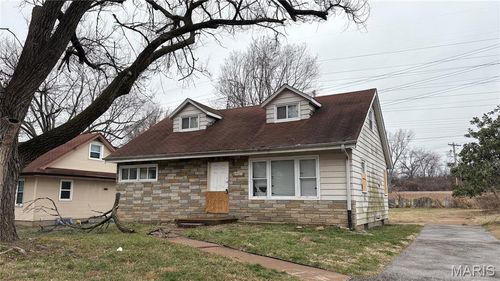 6937 Berkridge Ct, Hazelwood, MO, 63042-3201 | Card Image