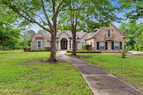 6101 Olde Oakview, Ocean Springs, MS, 39564-8829 | Card Image