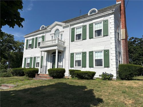 36 Underwood St, Pawtucket, RI, 02860-3204 | Card Image