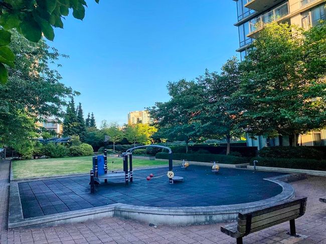 909 - 7362 Elmbridge Way, Condo with 1 bedrooms, 1 bathrooms and 1 parking in Richmond BC | Image 5