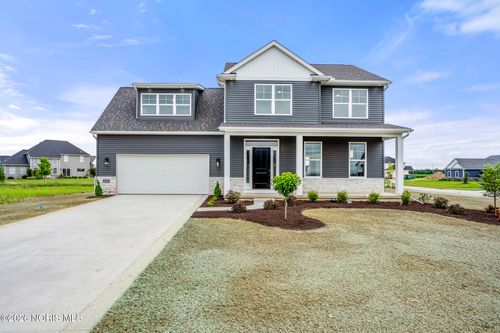 9430 Rockingham Dr, Whitehouse, OH, 43571-9097 | Card Image