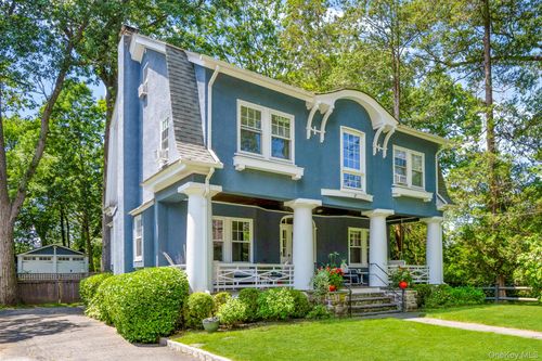 75 Young Ave, Pelham, NY, 10803-1723 | Card Image