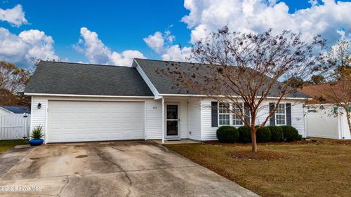 602 Worth Dr, Morehead City, NC, 28557-3058 | Card Image