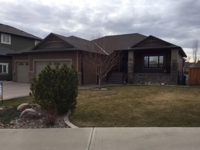 34 Waterfront Landing, Home with 5 bedrooms, 4 bathrooms and 6 parking in Coaldale AB | Image 1