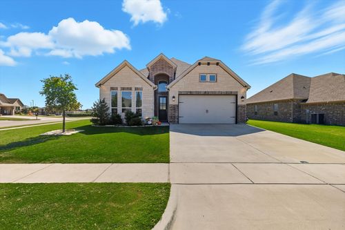 900 Pate St, Granbury, TX, 76048-1139 | Card Image