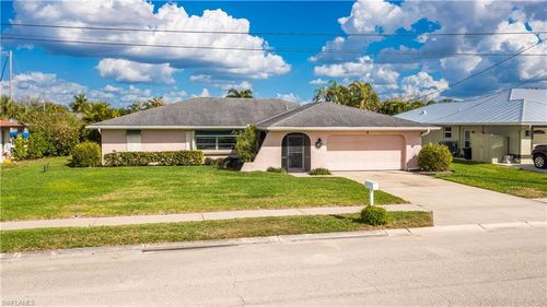 4632 Gulf Ave, NORTH FORT MYERS, FL, 33903-4630 | Card Image