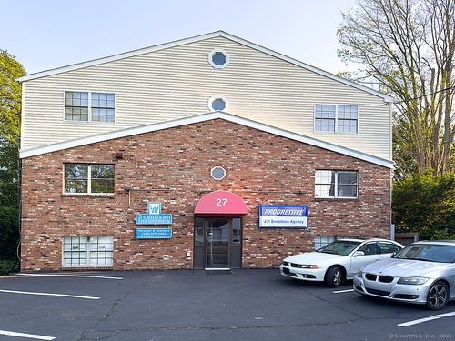 27 Lucy St, Woodbridge, CT, 06525-2278 | Card Image