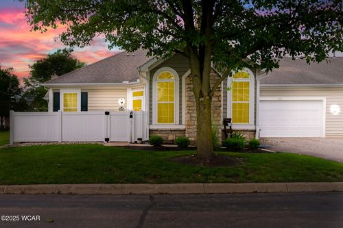 4655 Cobblestone Dr, Tipp City, OH, 45371-8355 | Card Image