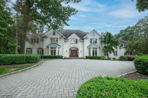 16 Charlotte Hill Dr, Bernardsville, NJ, 07924-2000 | Card Image