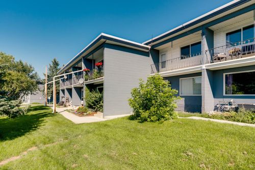 114-2211 19 Street Ne, Calgary, AB, T2E4Y5 | Card Image