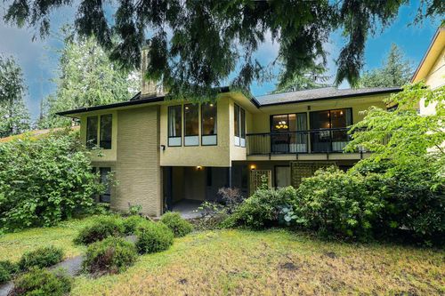 512 Mentmore St, Coquitlam, BC, V3J4P6 | Card Image