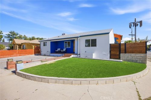17660 Martha St, Encino, CA, 91316-1103 | Card Image