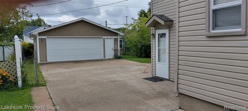 53 Englewood St, Mount Clemens, MI, 48043-1620 | Card Image