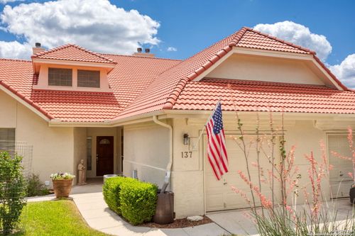 137-137 Tapatio Dr E, Boerne, TX, 78006-9421 | Card Image