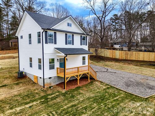 139 Old Nc 20 Hwy, Alexander, NC, 28701-9115 | Card Image