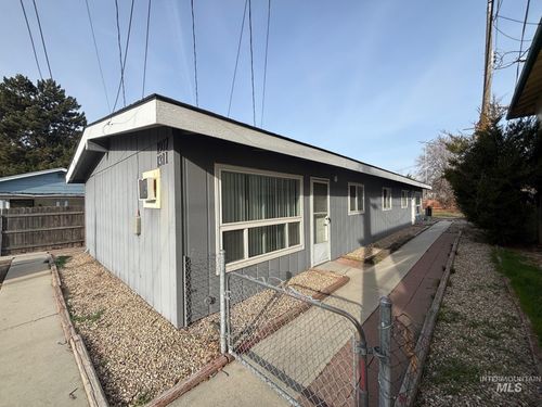 1307 E Ash St, Caldwell, ID, 83605-5402 | Card Image