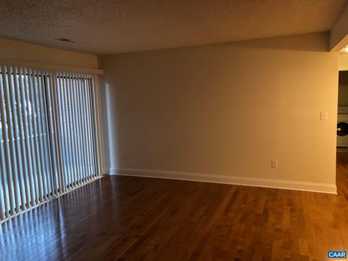 apt-4-110 Turtle Creek Rd, CHARLOTTESVILLE, VA, 22901-6753 | Card Image