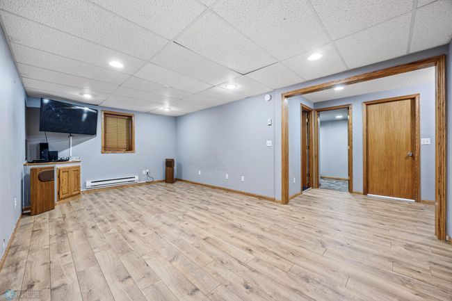 Family Room | Image 33