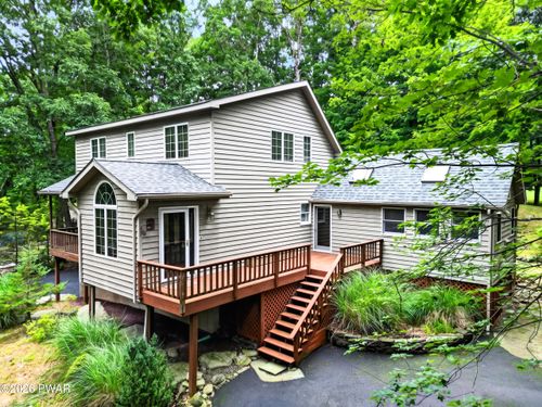136 Eastwood Drive, Greentown, PA, 18426 | Card Image