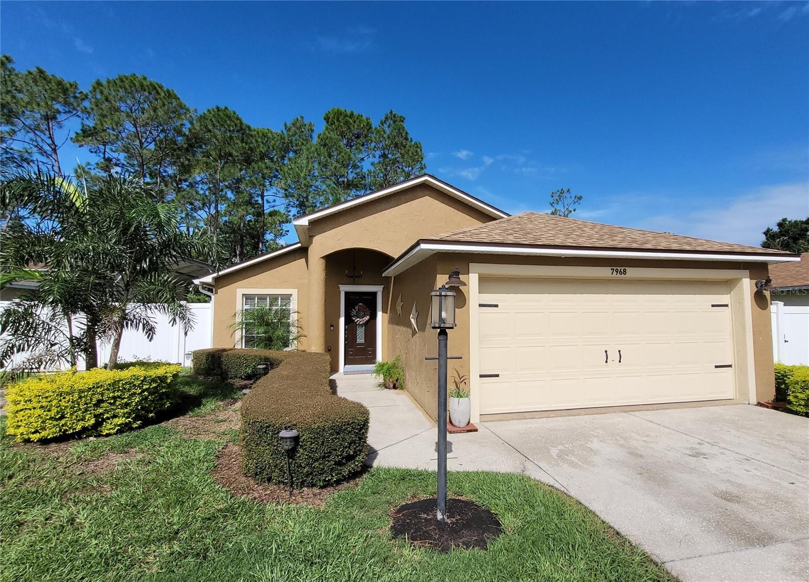 Grand Pines Blvd, Lakeland, FL 33810