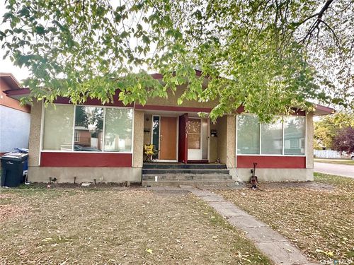 1091 109th St, North Battleford, SK, S9A2E3 | Card Image