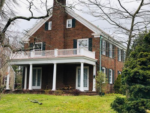 212 Monroe Ave, Spring Lake, NJ, 07762-1721 | Card Image