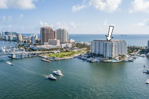 1105-1 Las Olas Cir, Fort Lauderdale, FL, 33316-1637 | Card Image