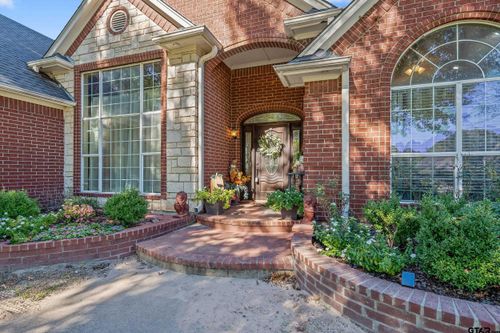 126 E Post Oak Dr, Frankston, TX, 75763-9721 | Card Image